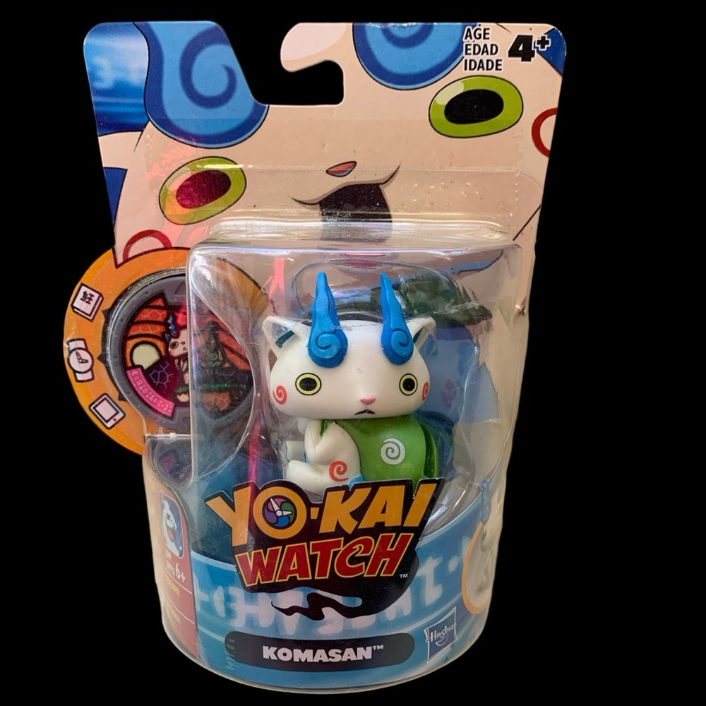 Yo-Kai Komasan Converting Figure Book and coin 2015 Sealed NEW Hasbro